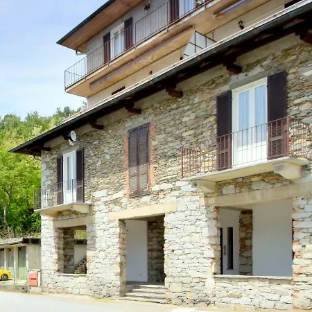 Spacious Lakeside In Piedmont, Italy Ghiffa